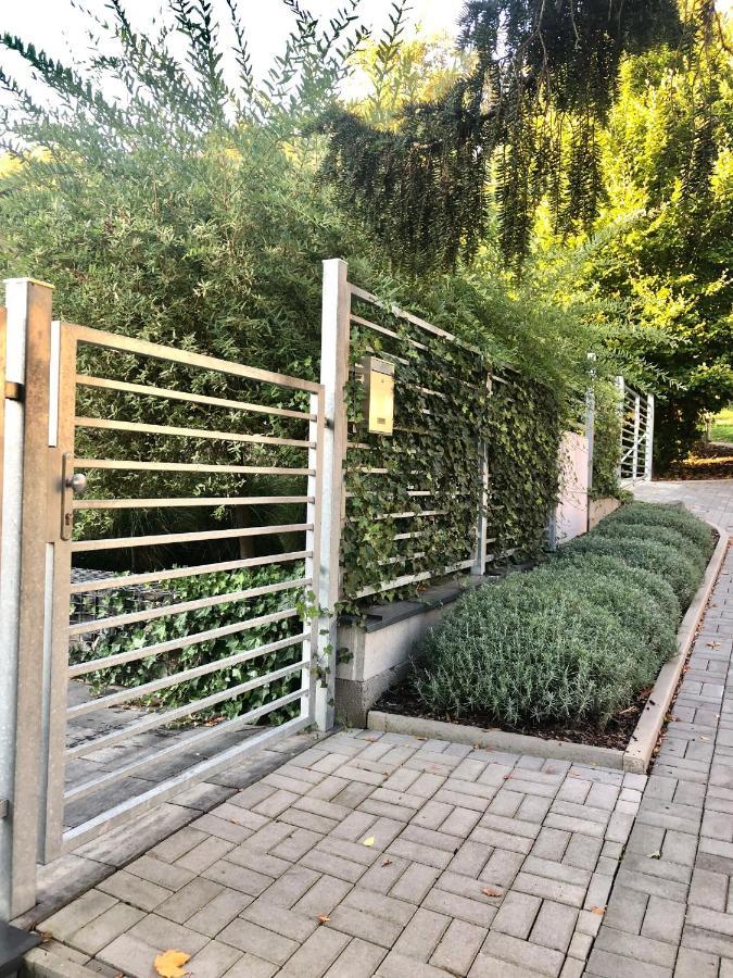 Apartmany Benesov Benesov nad Ploucnici Eksteriør bilde