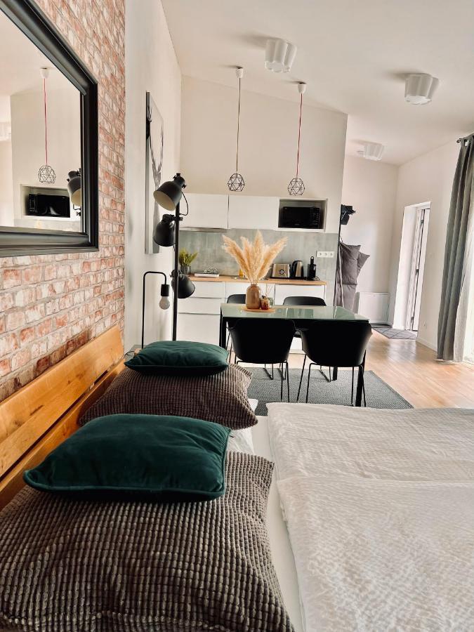Apartmany Benesov Benesov nad Ploucnici Eksteriør bilde
