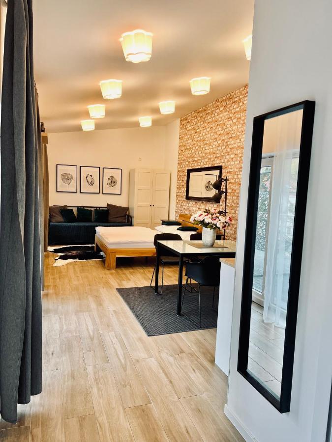Apartmany Benesov Benesov nad Ploucnici Eksteriør bilde