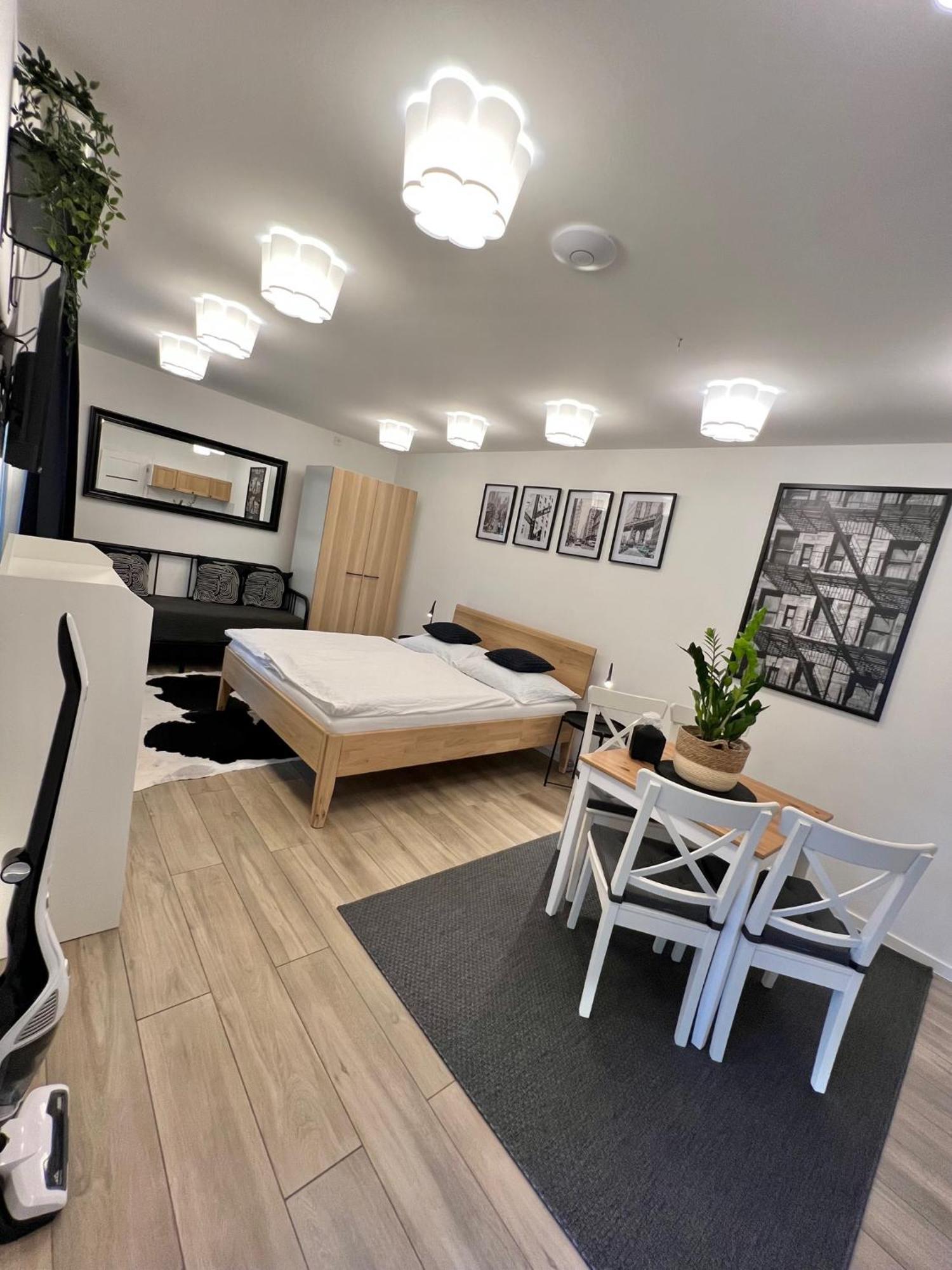 Apartmany Benesov Benesov nad Ploucnici Eksteriør bilde